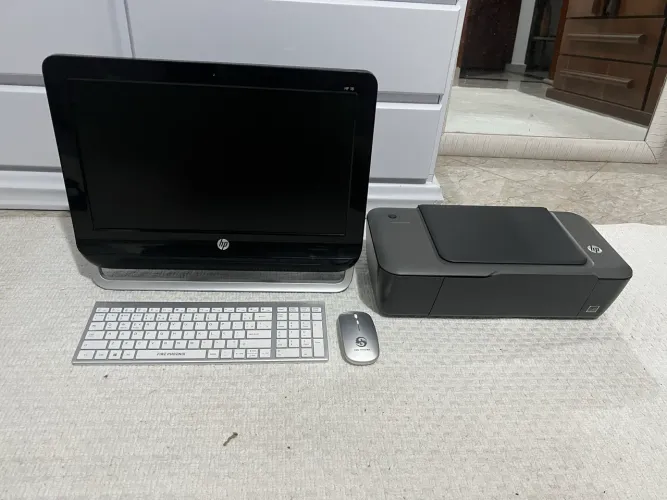 Computador e impressora HP