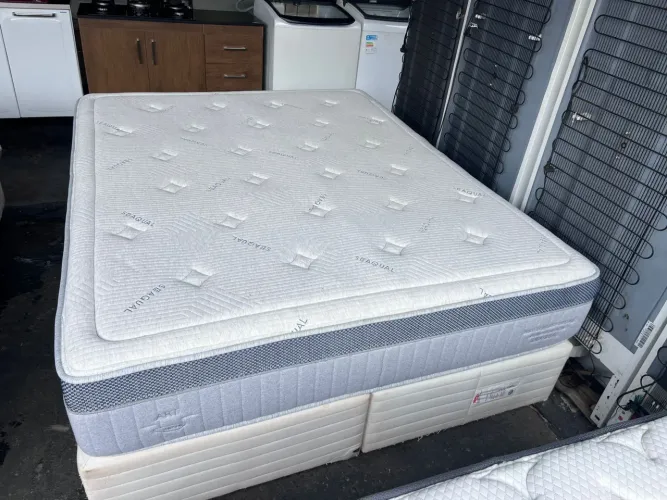 Cama box Queen size sealy 158 por 193 
