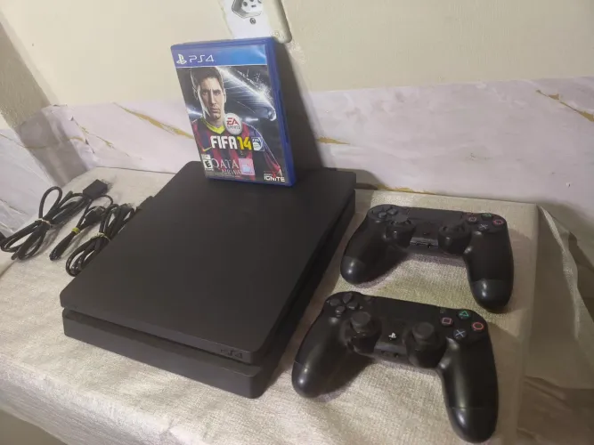 Ps4 slim completo/aceito cartão ate 18x