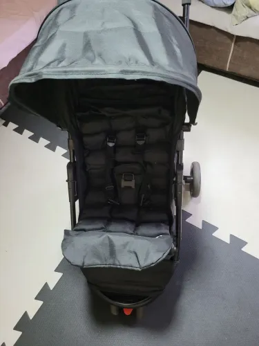 Carrinho de bebê voyage.