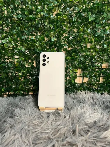 SAMSUNG A32