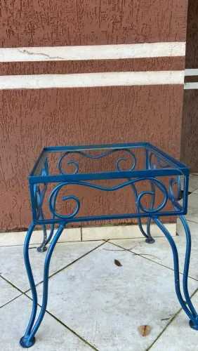 Cadeira e mesa de ferro de Jardim  