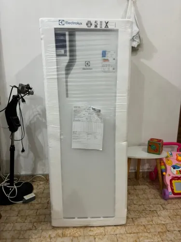 Vendo Geladeira Lacrada