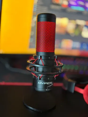 Microfone de Mesa Hyperx Quadcast