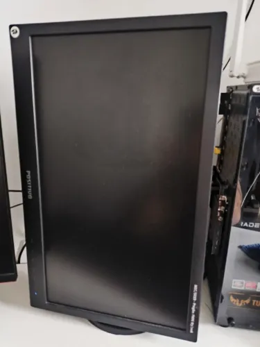 Monitor de 20" LED Positivo DVI e VGA