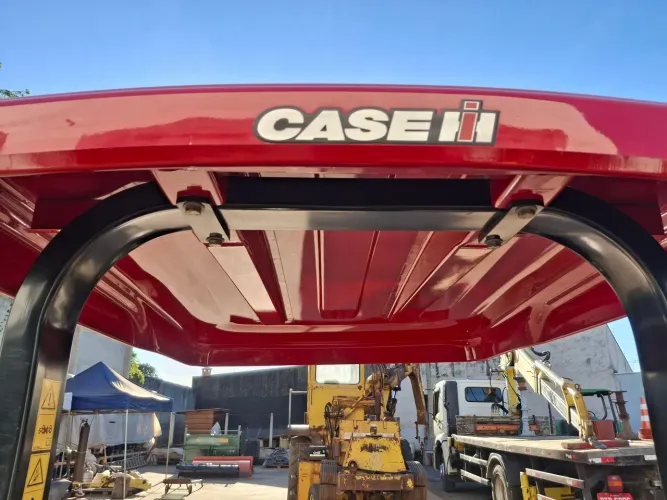 Cabine Trator Case.