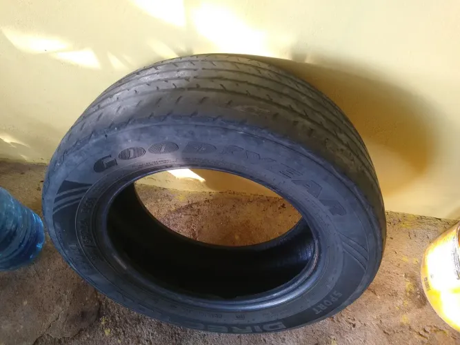 Pneu aro 14 185/65/14