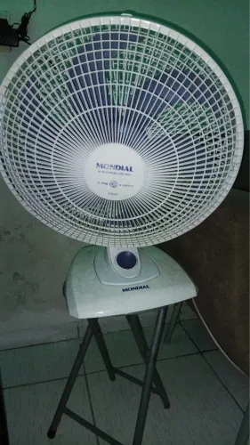 Moveis e utensílios 