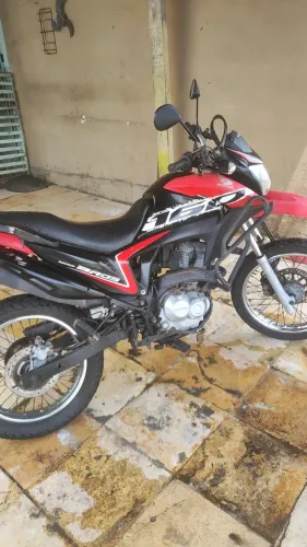Motos disponível pra locação 250$