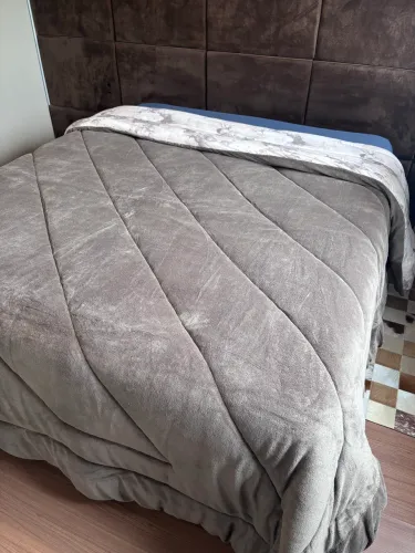 Edredom Altenburg King 2,80m x 2,60m - Novo