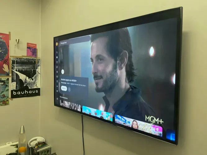 Samsung Smart TV LED, quarenta e oito polegadas Full HD UN48H5500.