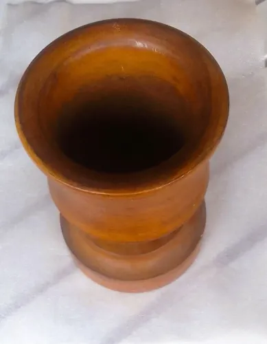 Grande pilão Madeira nobre clara não acompanha o pistilo/soquete medindo - 24 cm altura