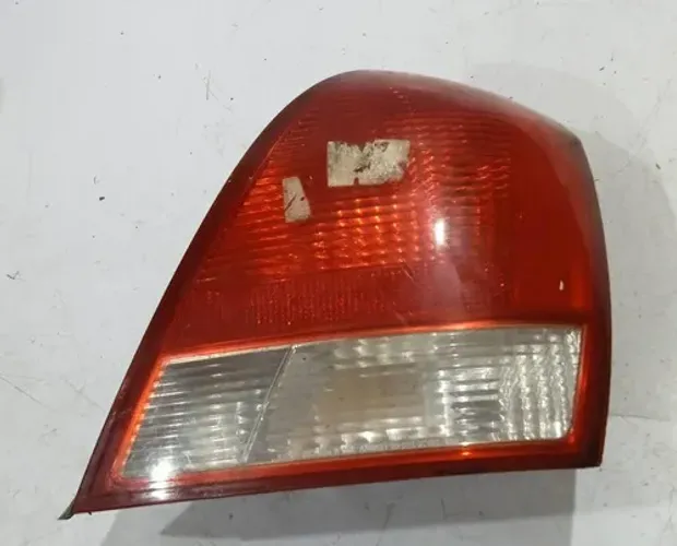 Lanterna Direita Elantra 2004 Direito