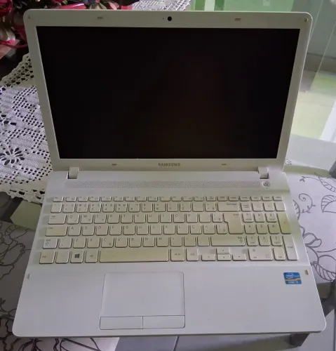Samsung ativ book 2 np270e5g-kd2br 