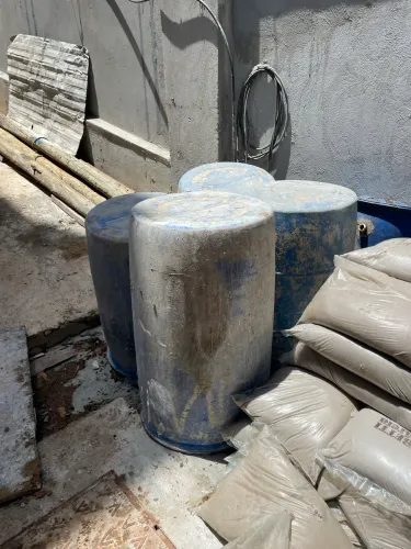 Bombonas plásticas abertas 200 litros