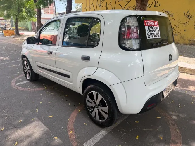 Fiat Uno Attractive 1.0 EVO Fire Flex 8V 5P 2016