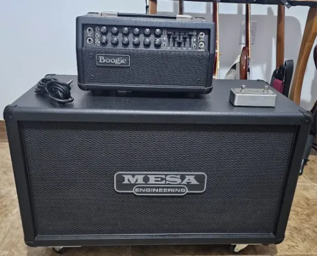 Amplicador Mesa Boogie Mark V 25 watts e Caixa Mesa Boogie 2x12 V30 Ingleses
