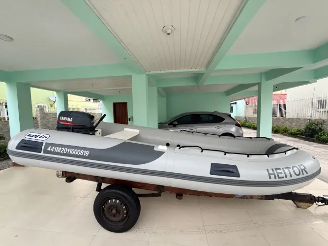 Bote Inflável Zefir 3.60m - Motor 25 HP Yamaha