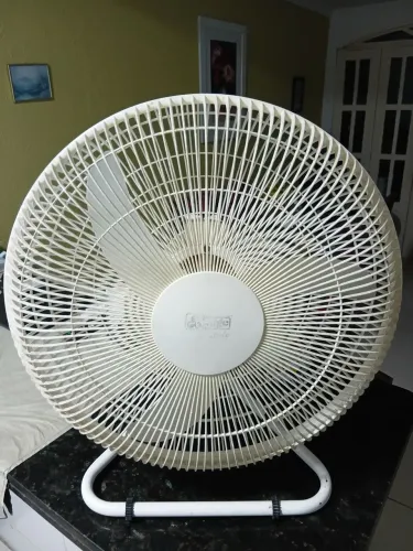 Ventilador Arge 50 cm., mesa - 220v.