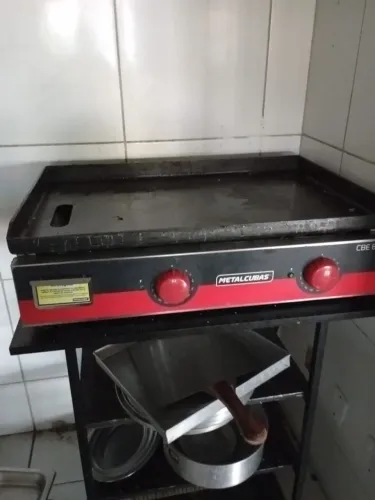 Vendo chapa elétrica Bifiteira METALCUBAS CBE 800L Elétrica