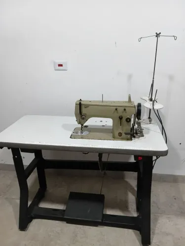 Maquina industrial Singer