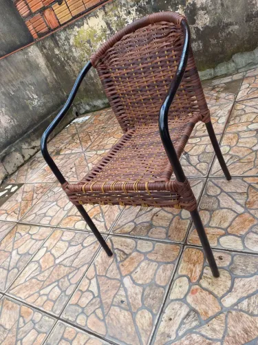 Reforma de cadeira em fibra sintetica