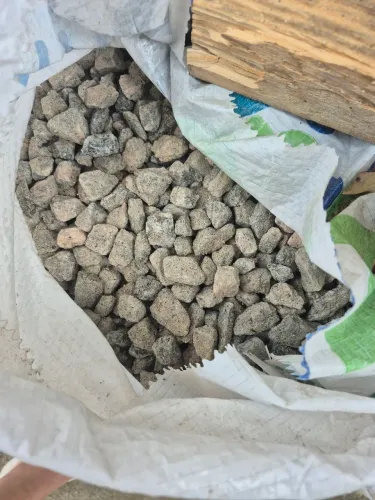 Pedra para construção ( brita )