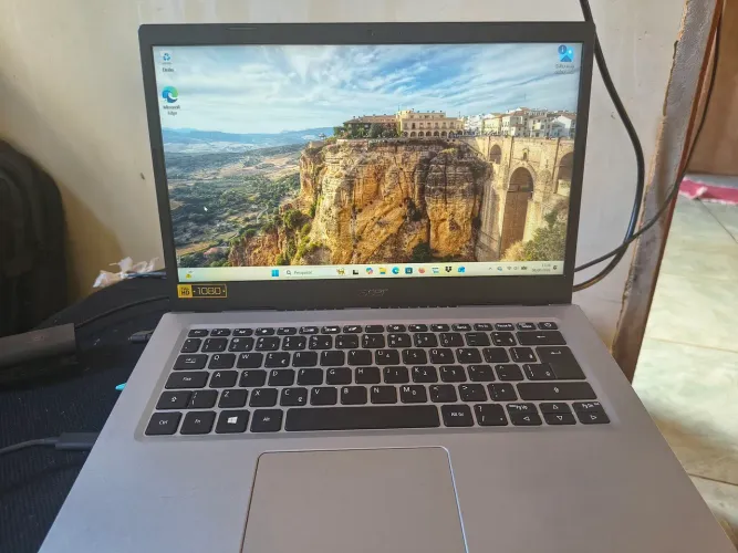 Notebook Acer Aspire 5 i3