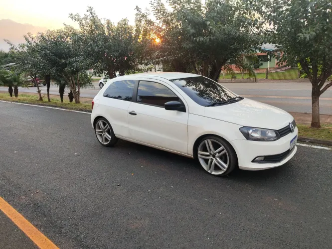 Volkswagen Gol Geração VI City 1.0 8V MI Total Flex 2P 2014