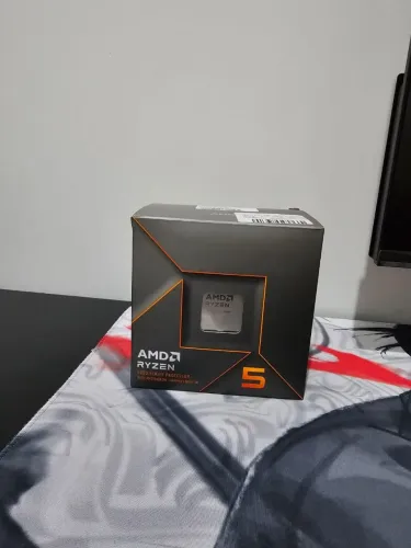 Ryzen 5 8500G | Nunca usado