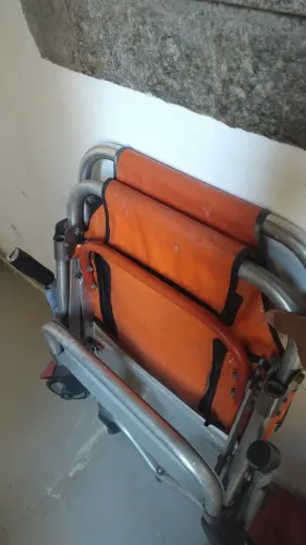 Cadeira de trasporte e banho