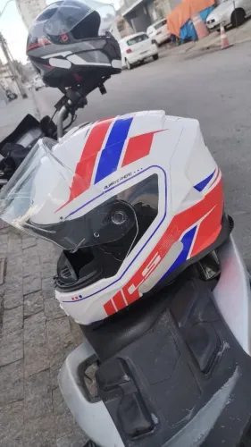 Capacete LS2 storm