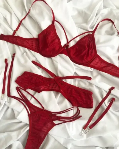 Lingerie Conjunto em Laise e Straps