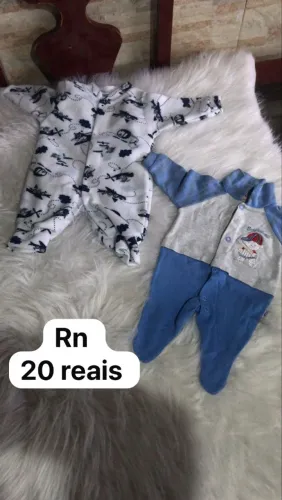 Roupinhas de bebê vários tamanhos