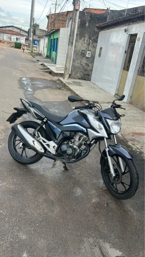 Titan 160