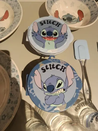 Potes de plástico Stitch modelo Disney e utensílios Stitch modelo Disney 