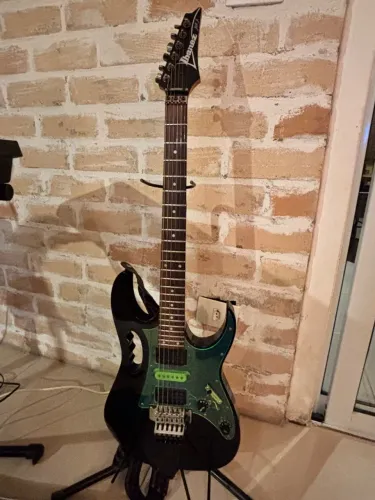 Guitarra Ibanez Jam Jr