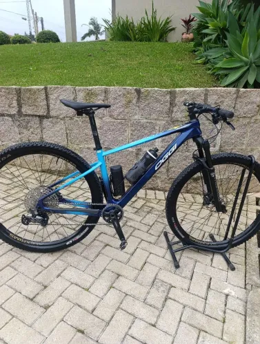 Bicicleta Oggi carbon sport
