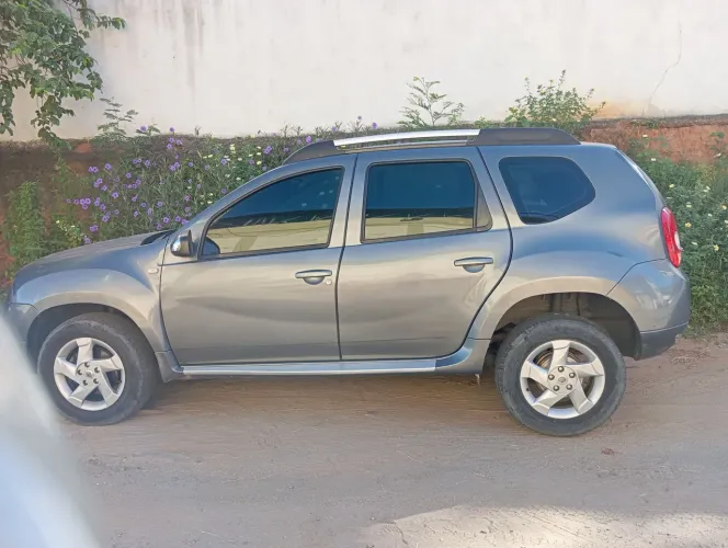 Renault Duster Dynamique 2.0 Hi-flex 16V Aut. 2012