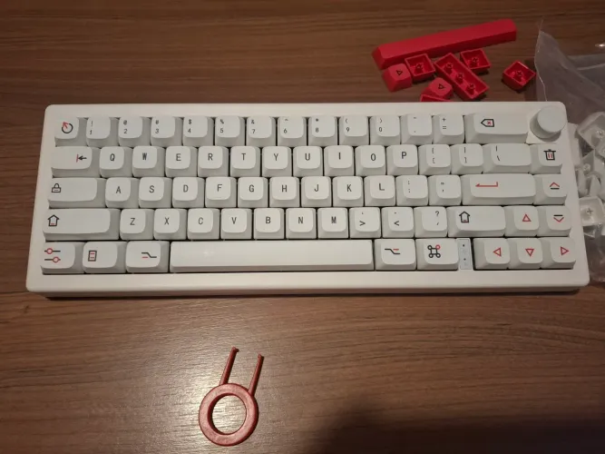 Teclado Mecânico GMK67 Akko Fairy Silent Rgb