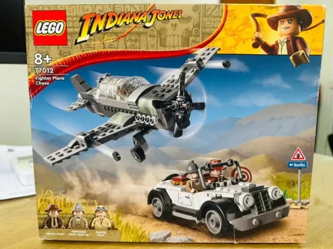 LEGO INDIANA JONES - 77012  - PERSEGIOÇÃO DE AVIÃO DE CAÇA
