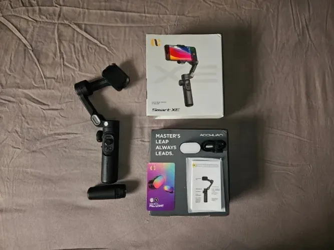 Gimbal 3 eixos AOCHUAN com Inteligência Artificial e Flash