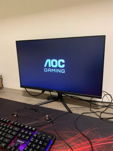 Monitor aoc 24 polegadas 180 htz 1ms