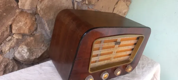 Radio antigo semp funcionando