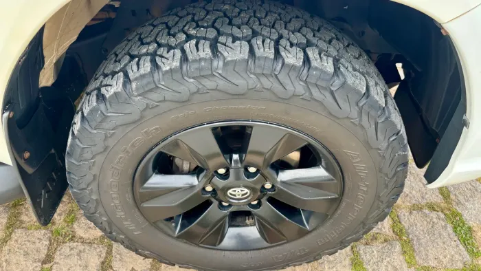 Toyota Hilux CD SRV 4X4 2.8 TDI Diesel Aut. 2017