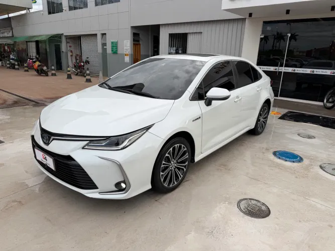 Toyota Corolla Altis Prem. Hybrid 1.8 Flex AUT 2023
