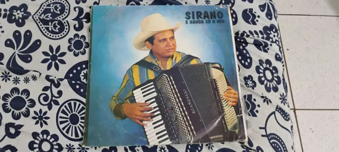 Vinil Sirano 