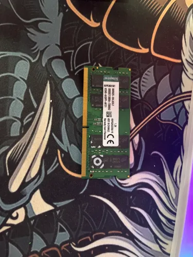 Memória RAM Kingston 16GB DDR4 3200MHz SO-DIMM Notebook - KVR32S22S8/16