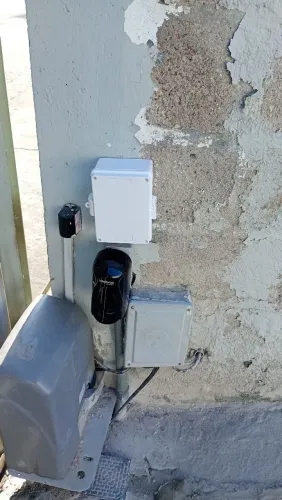 Sistema técnico Nobreak para motor de portão consulte orçamento 