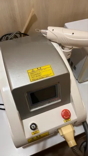 Máquina de remoção a laser